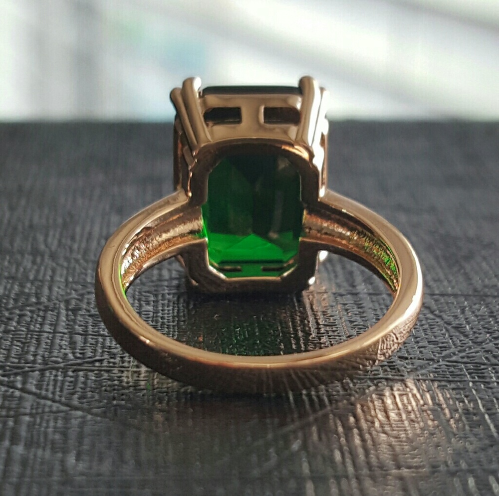 4.20ct Octagon Emerald Lab Created Solitaire Ring - Picture 5 of 7